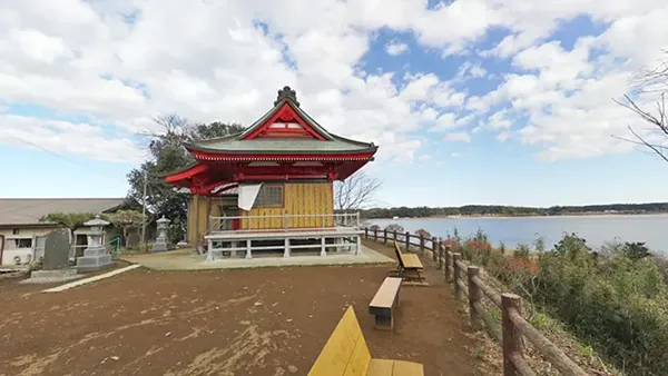 つくば市おすすめスポットの茨城百景泊崎大師堂