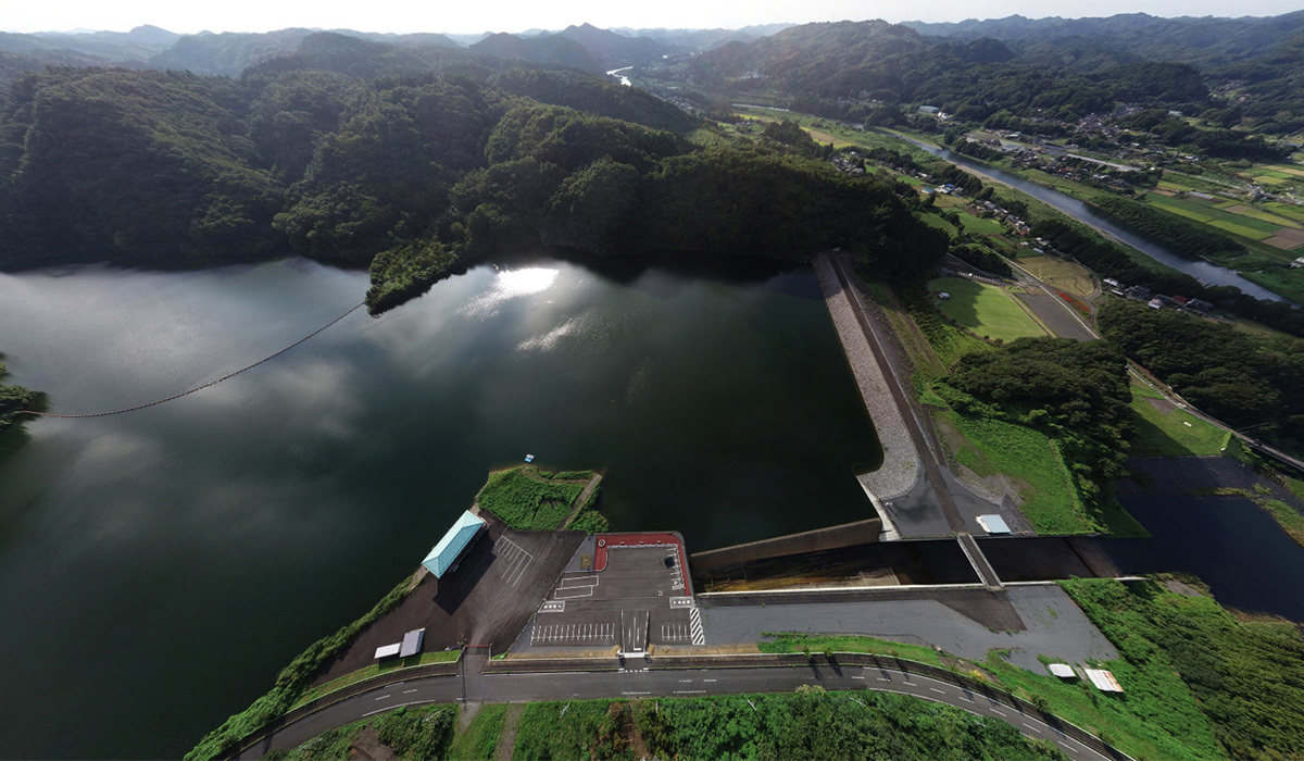 おすすめ地理景観スポットの御前山ダム