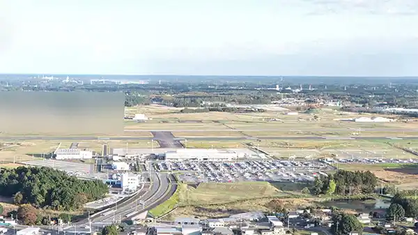 茨城県小美玉市の観光交通要所の茨城空港百里飛行場