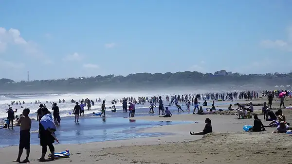 茨城県大洗町の大洗サンビーチの北側からの第１・第2サンビーチの海水浴の様子VRツアー