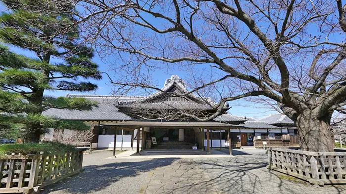 水戸市観光名所の弘道館と梅園