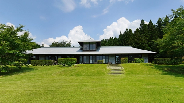 Landscape photo of Okukuji Nature Forest and Forest Learning Center and VR tour link