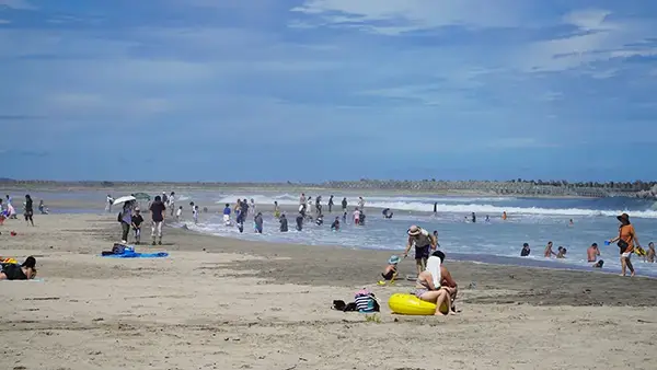 高萩海水浴場の南側のからの海水浴VRツアー