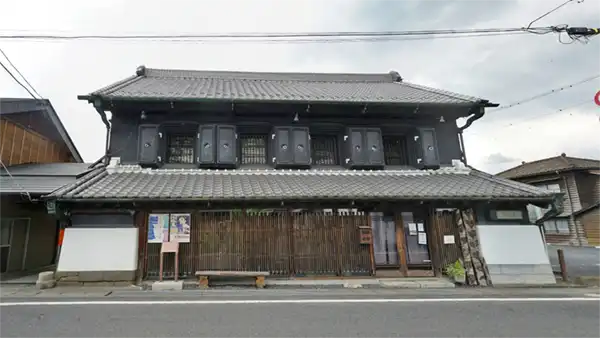 Link to landscape photos and a VR tour of the former Sotoike Kimono Shop in Daigo Town