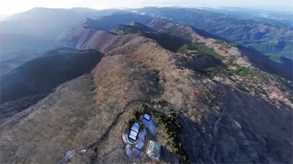 A link to landscape photos and a VR tour of Mt. Yamizo in Daigo Town