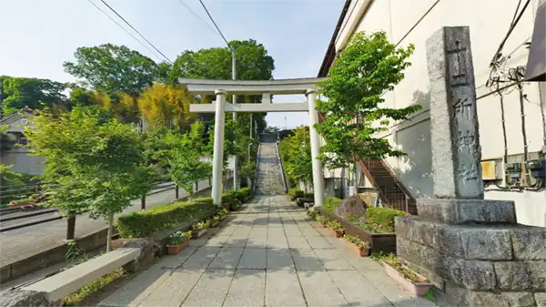 十二所神社の一の鳥居と百弾階段の景観写真とVRツアーのリンク